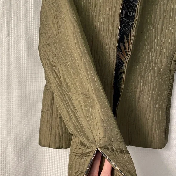 Quilted olive jacket - Picture 6 of 8